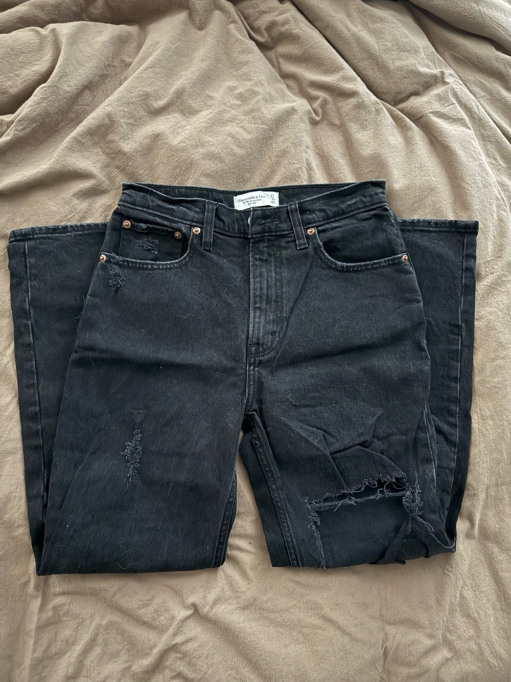 Abercrombie and Fitch Black Distressed 90s Relaxed High Rise Jeans